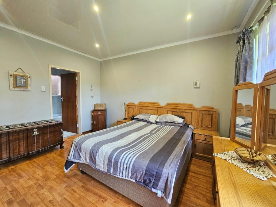 3 Bedroom Property for Sale in Miederpark North West